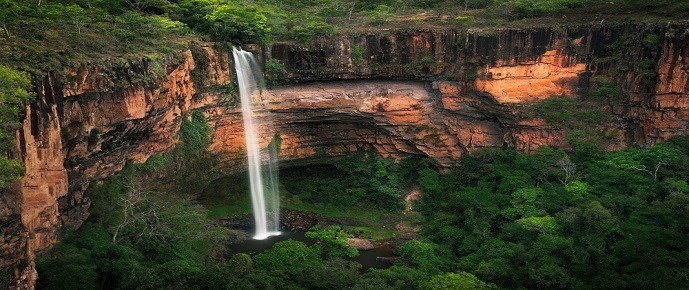 Bridal,Veil,Waterfall,(véu,De,Noiva),In,Chapada,Dos,Guimaraes